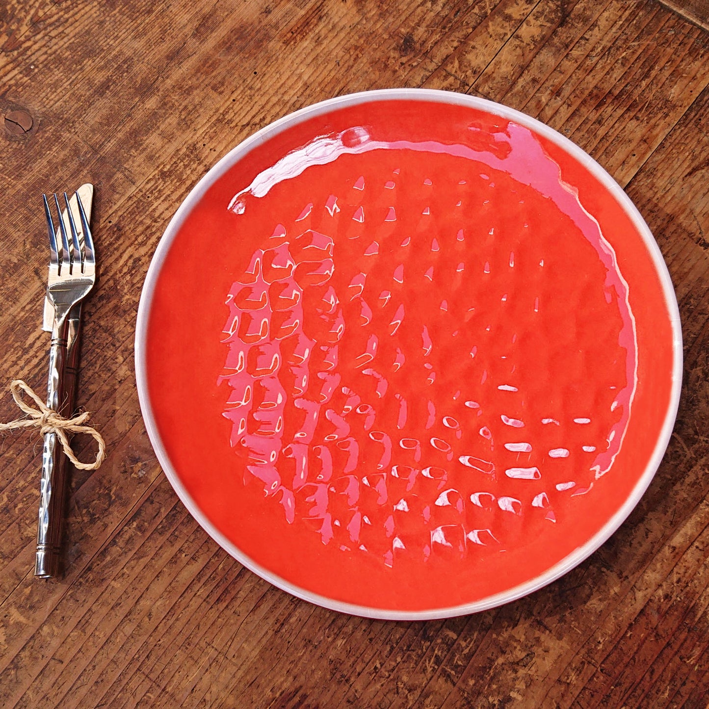 Piatto Piano Grande 27 cm in melamina quasi infrangibile – Rosso. 2 pezzi