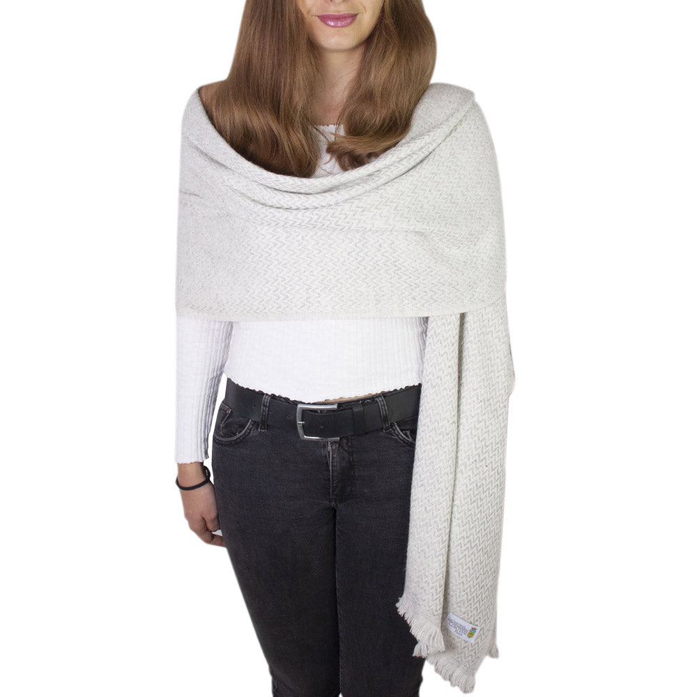 Stola/pashmina con piccoli motivi a spina di pesce Grigio Argentato